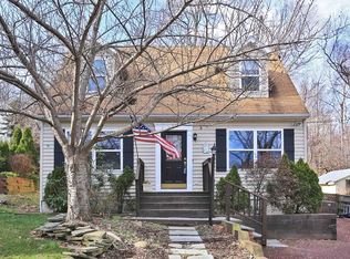 19 Thompson St, Bernardsville, NJ 07924
