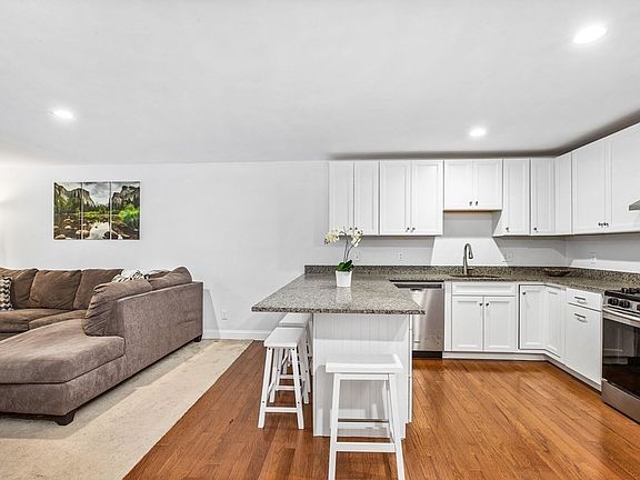 5th image of 195 Independence Ave Unit 123