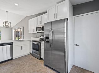 5497 Viburnum Cir, Delray Beach, FL 33484