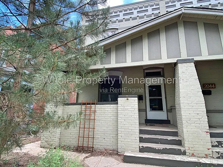 2046 N Ogden St — Photo 1