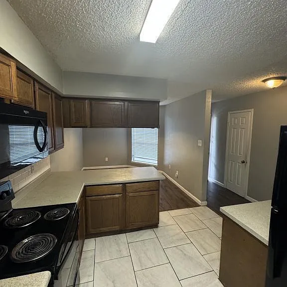 4906 Ali Ave #4 — Photo 7