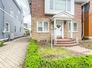 844 Avenue C, Bayonne, NJ 07002