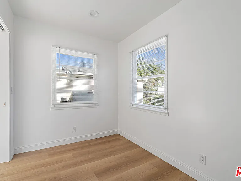 814 3rd St #F — Photo 10