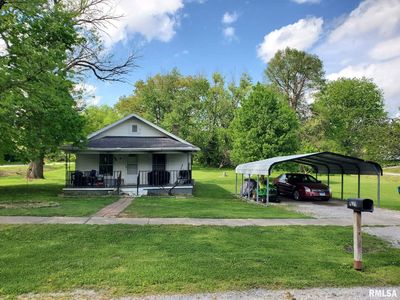 411 W Main St, De Soto, IL, 62924
