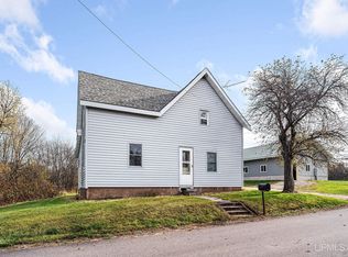 404 N Princeton Dr, Gwinn, MI 49841