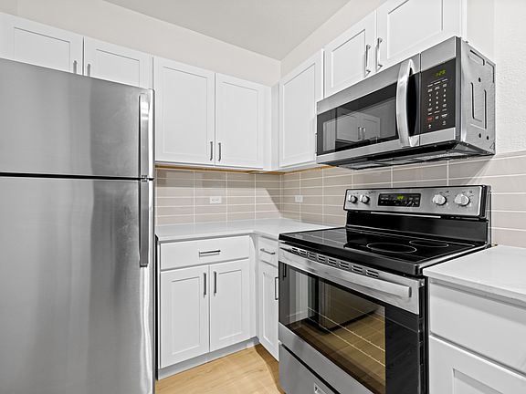 2nd image of 2926 Zuni St APT 305