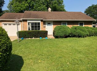 1414 Beau Ridge Dr, Aurora, IL 60506