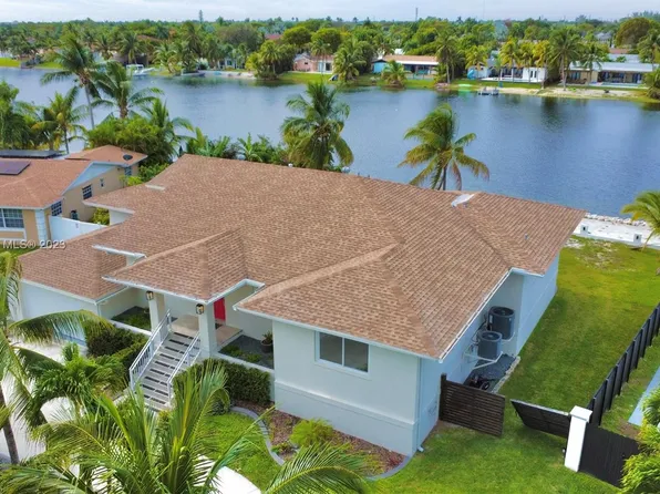 19910 SW 81st Ct, Cutler Bay, FL 33189