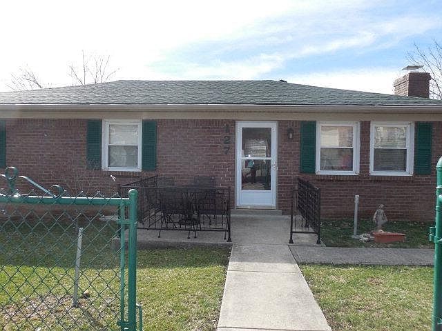 1st image of 127 Bolton Ave