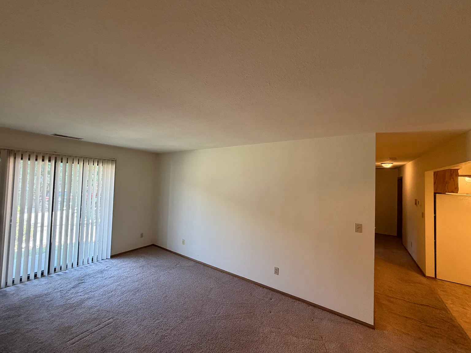 2 bed, 1.5 bath, 1200 sqft, $1,500 — Photo 4