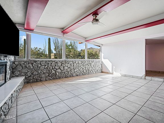 4th image of 800 E Camino De Fray Marcos