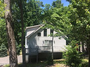 122 Covey Ln, Drums, PA 18222