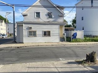 166 Park St, Lawrence, MA 01841