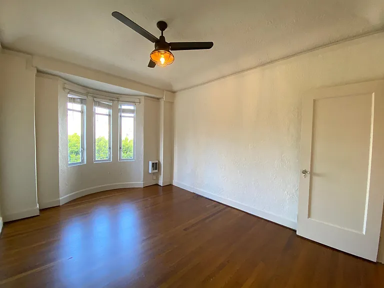 2060 Leavenworth St #5 — Photo 10