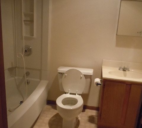 3rd image of 132 W 23rd St APT 211