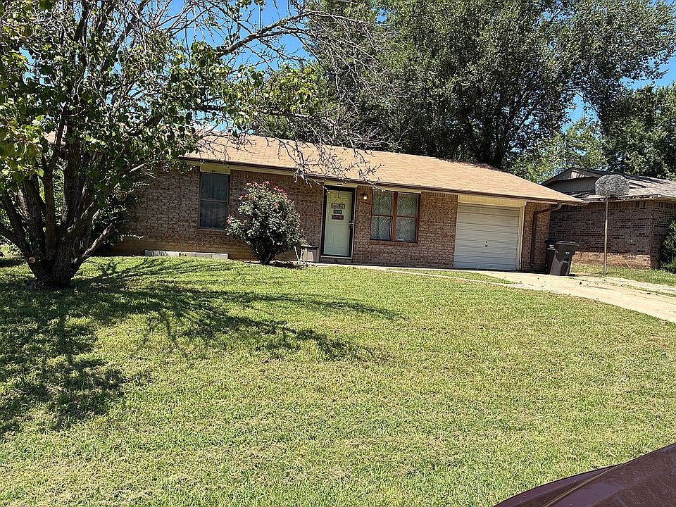 1st image of 501 Lindenwood Dr