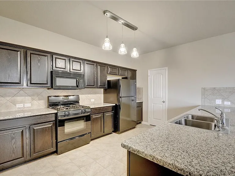 1412 Blake St — Photo 12