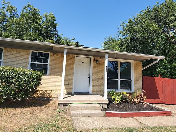 2nd image of 935 Powell Rd