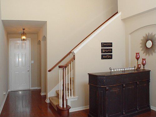 2nd image of 4108 Woodland Trl
