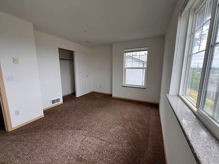 1160 Monroe Ave NE #D4 — Photo 18