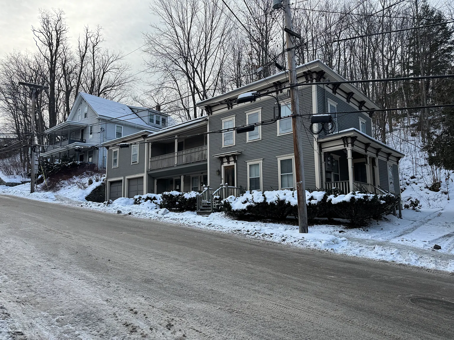 2 bed, $2,100 — Photo 1