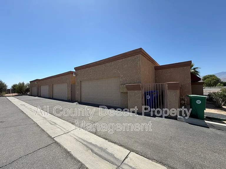 74350 Magnesia Falls Dr #1 — Photo 17