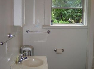 215 Crescent St, Northampton, MA 01060