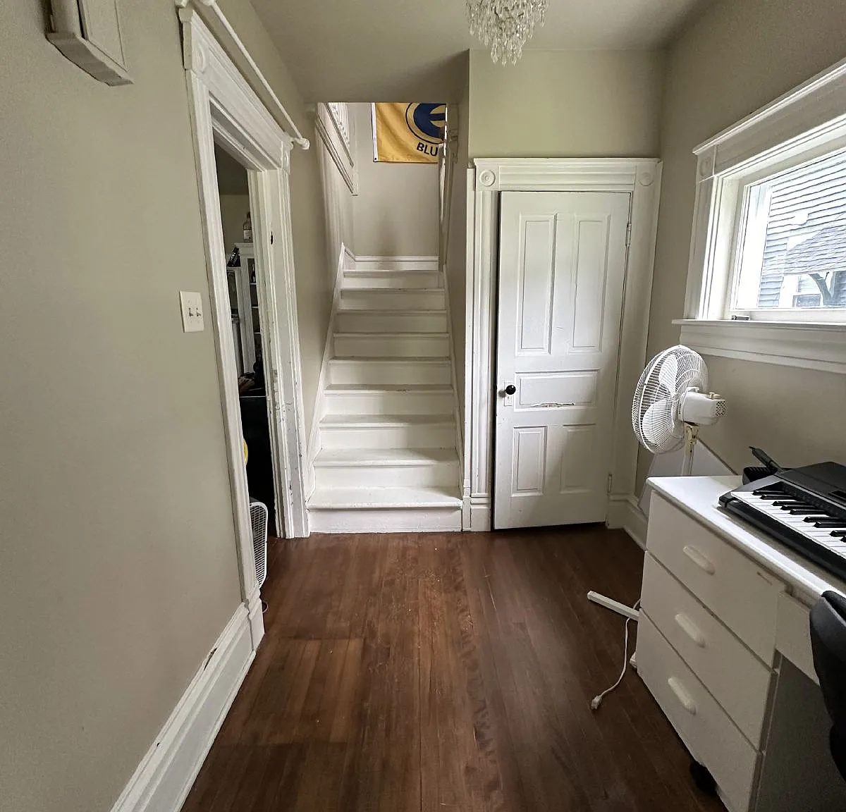 4 bed, 2.0 bath, 1600 sqft, $450 — Photo 3