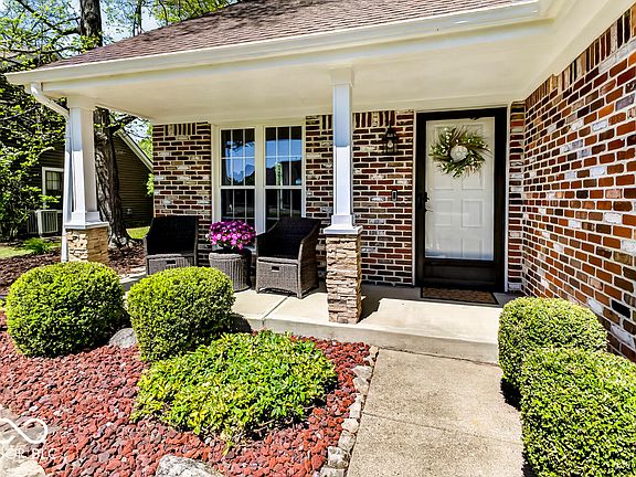 4th image of 8352 La Habra Ln
