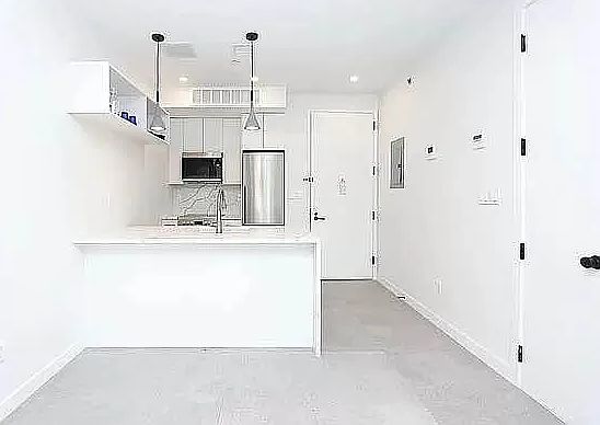 5th image of 537 Grand St #6B