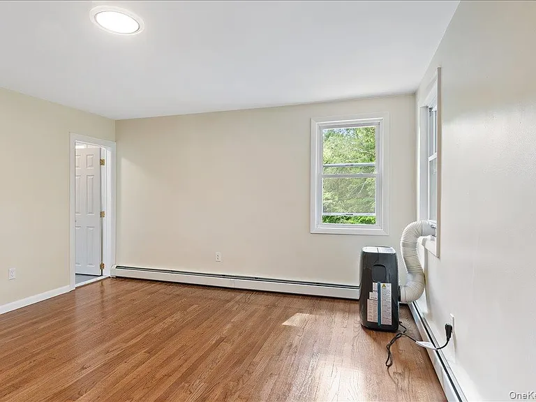 674 Sprout Brook Rd — Photo 15