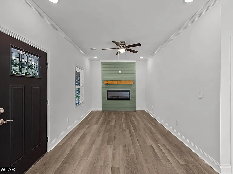 122 Hatton St — Photo 6