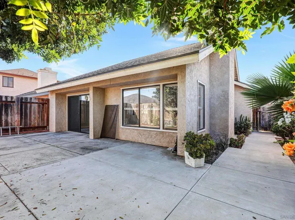 9488 Hiker Hill Rd, San Diego, CA 92129