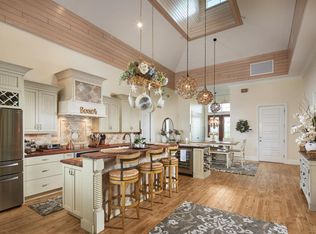 144 Trinidad St, Naples, FL 34113