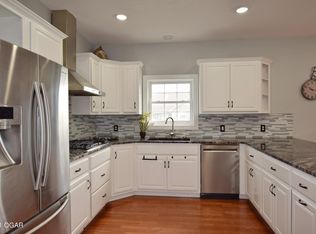2534 Stephen St, Carthage, MO 64836