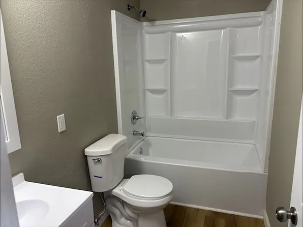 1330 N Huron St, Toledo, OH 43604