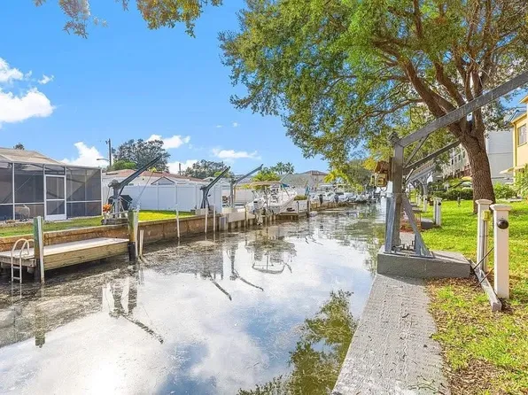 439 S Paula Dr S #106, Dunedin, FL 34698