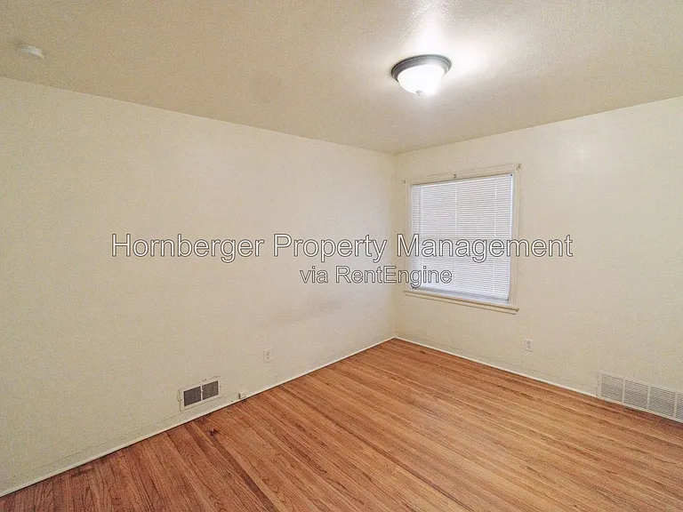 11 E Rich Ave #1 — Photo 38