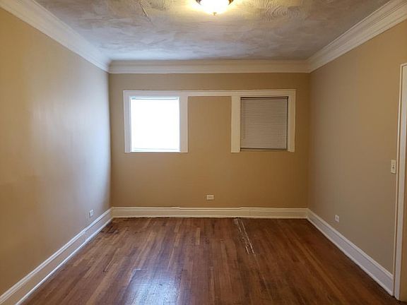 4th image of 6607 S Greenwood Ave #1S
