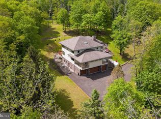 282 Aqueduct Rd, Washington Crossing, PA