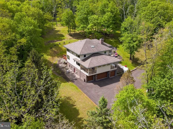 282 Aqueduct Rd, Washington Crossing, PA 18977