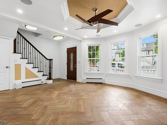 3rd image of 83 Wessington Ave