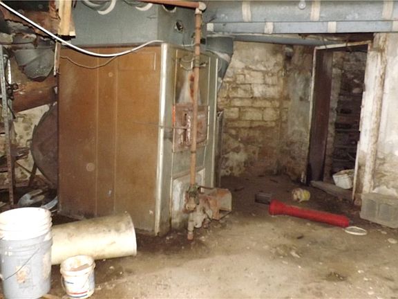 5th image of 690 Cosler Dr