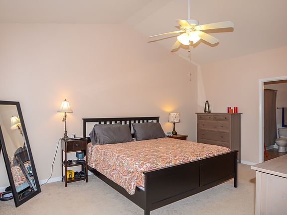 4th image of 716 Byrum Way St