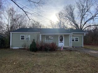 214 Holland Dr, Richland, MO 65556