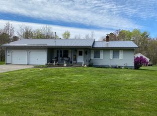 11 Canterbury Rd, Brewer, ME 04412