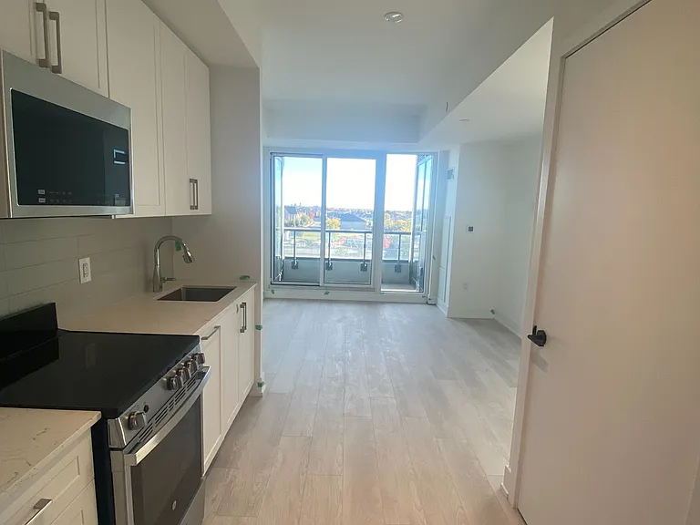 2450 Old Bronte Rd #417 — Photo 2