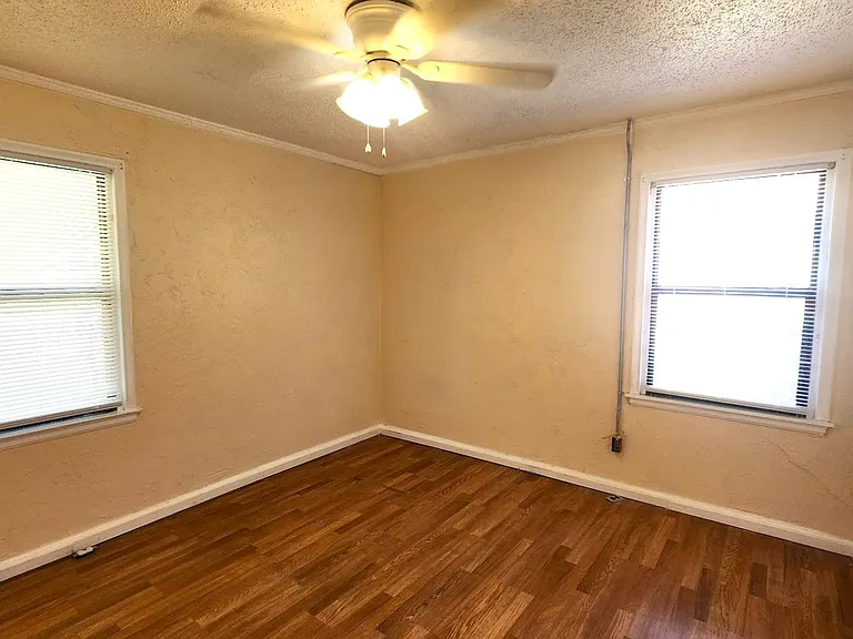 522 E Curtis Dr — Photo 16