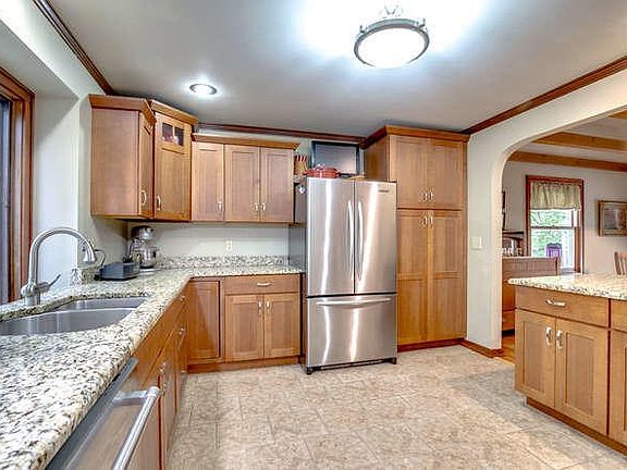 8773 3rd Ave Pleasant Prairie-small-006-