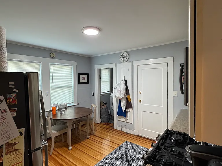 46-48 Baker St #1 — Photo 8